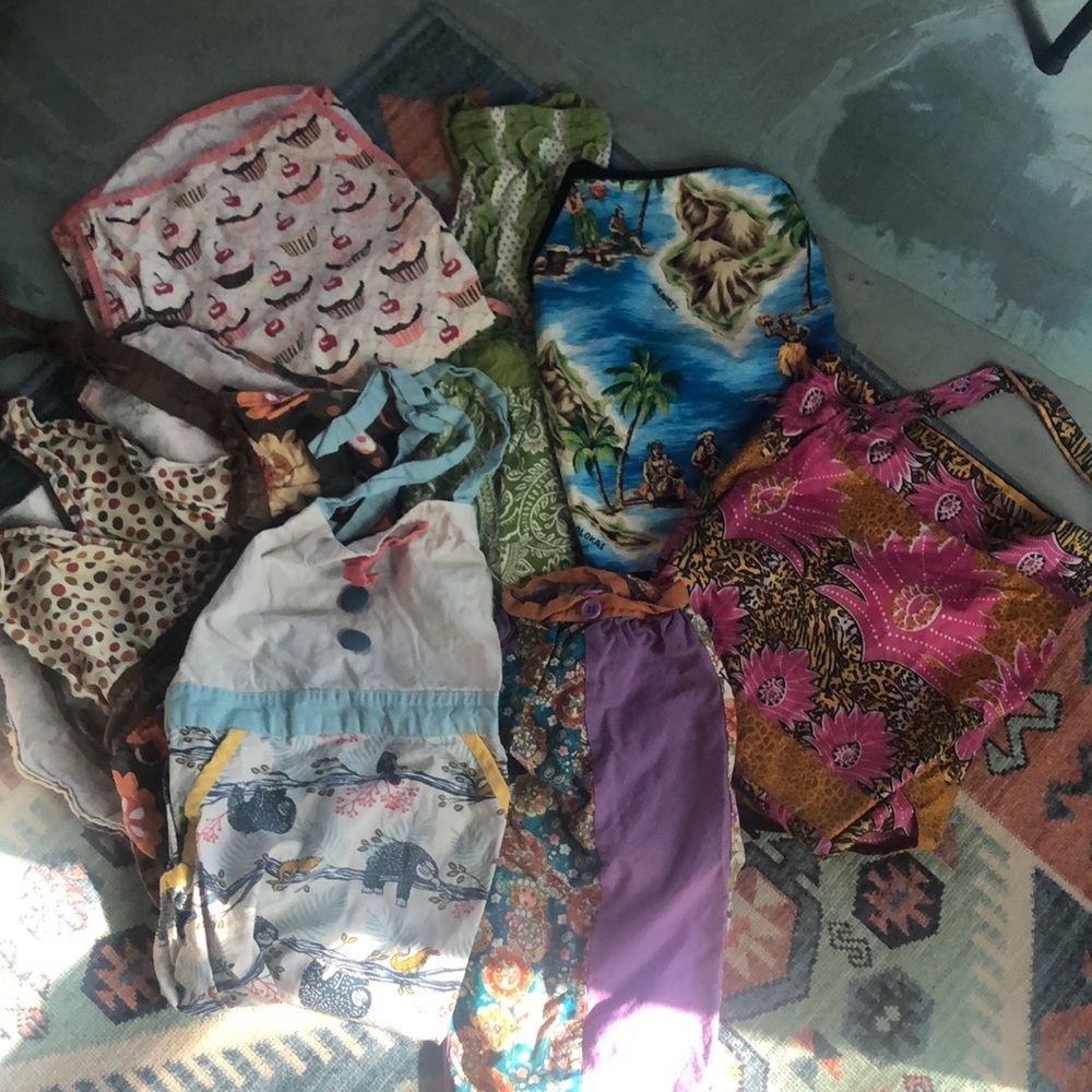 Apron Lot - 7 aprons